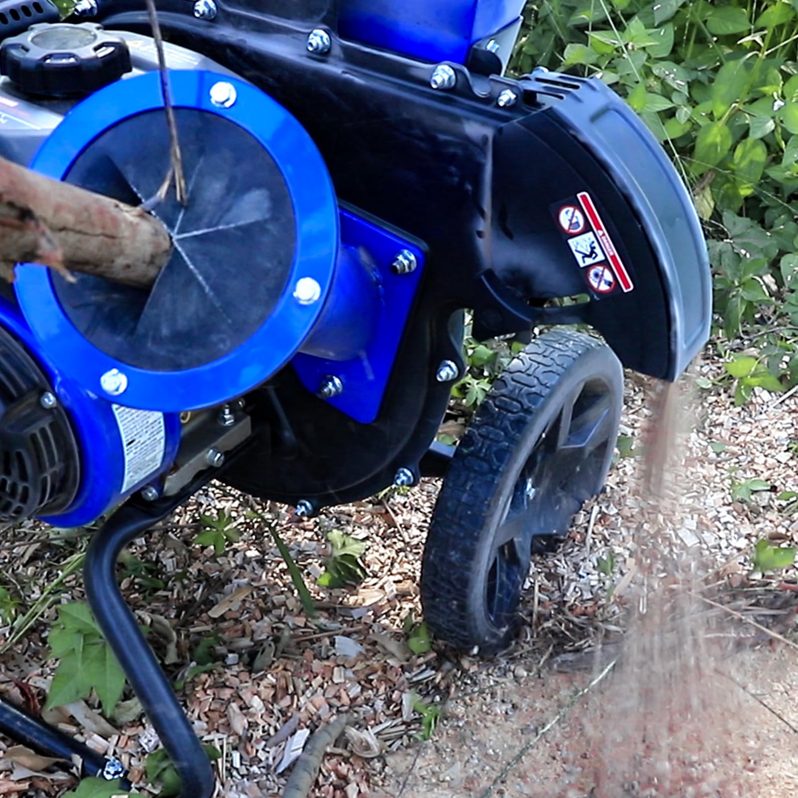 BILT HARD Wood Chippers Gas Powered - 7.5 HP 224cc Gas Powered Shredder, 2 in 1 Multi-Function Heavy Duty, 3" Max Wood Diameter Capacity with Collection Bag - Image 2